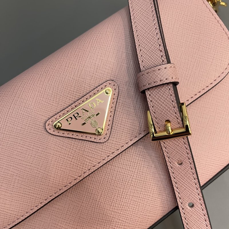 프라다 플랩 체인 숄더백 001-221906