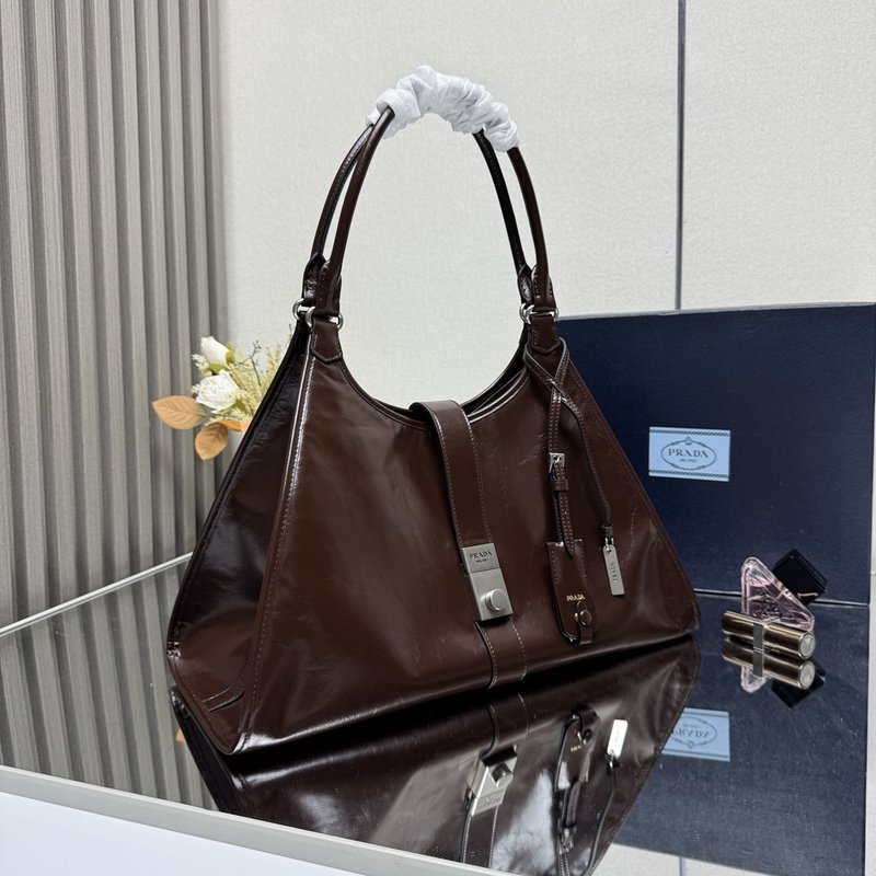 프라다 사다리꼴 핸드백 숄더백 001-222119