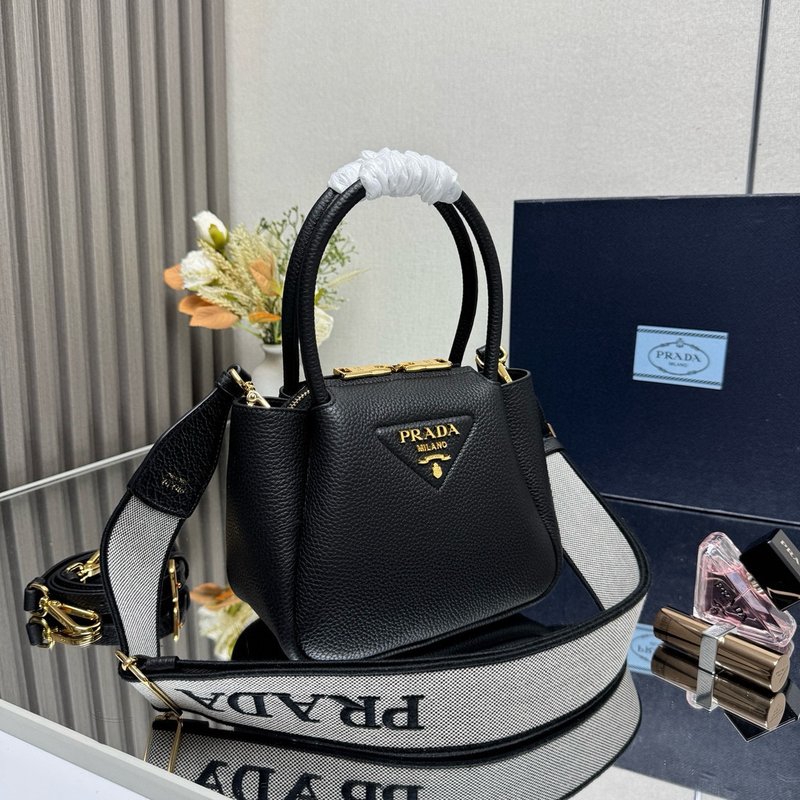 프라다 미니 숄더백 001-222150