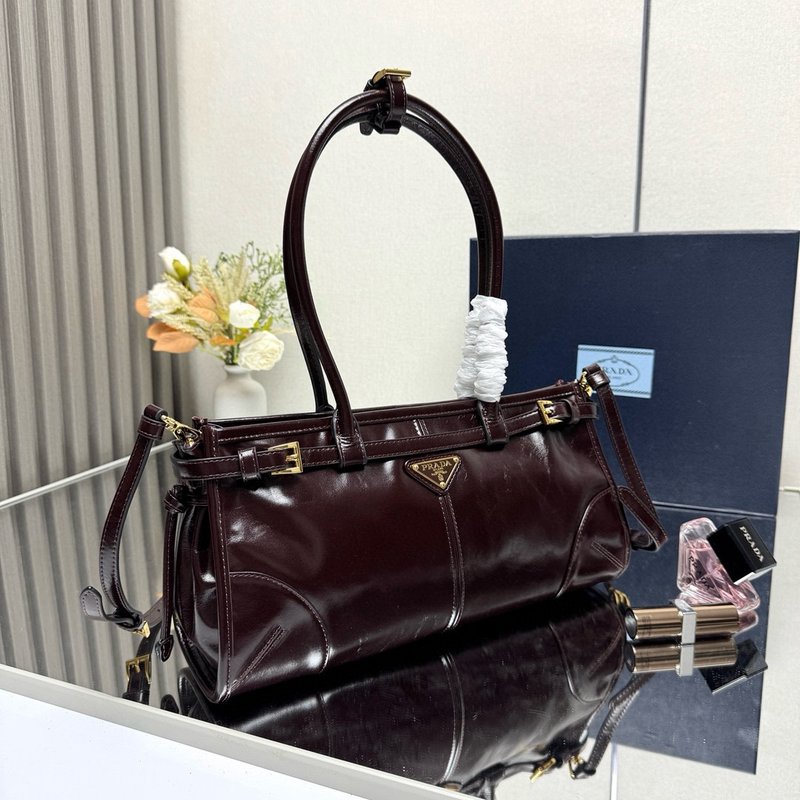 오일드 레더 빈티지 핸드백 001-222186