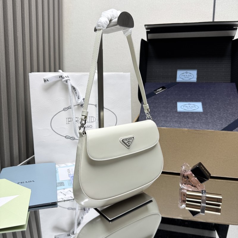 프라다 여성 숄더백 수입 가죽 001-222256
