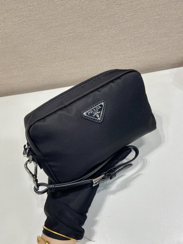 프라다 리나일론 대형 핸드백 001-222316