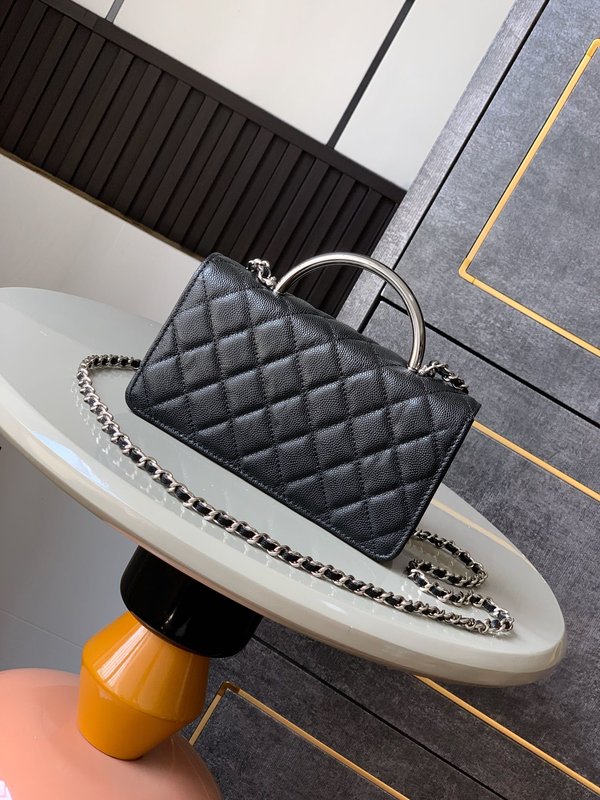 샤넬 아코디언백 블랙 실버 핸들 001-222563