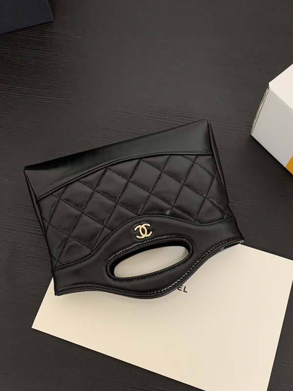 샤넬 31 시리즈 미니 폰백 001-222621