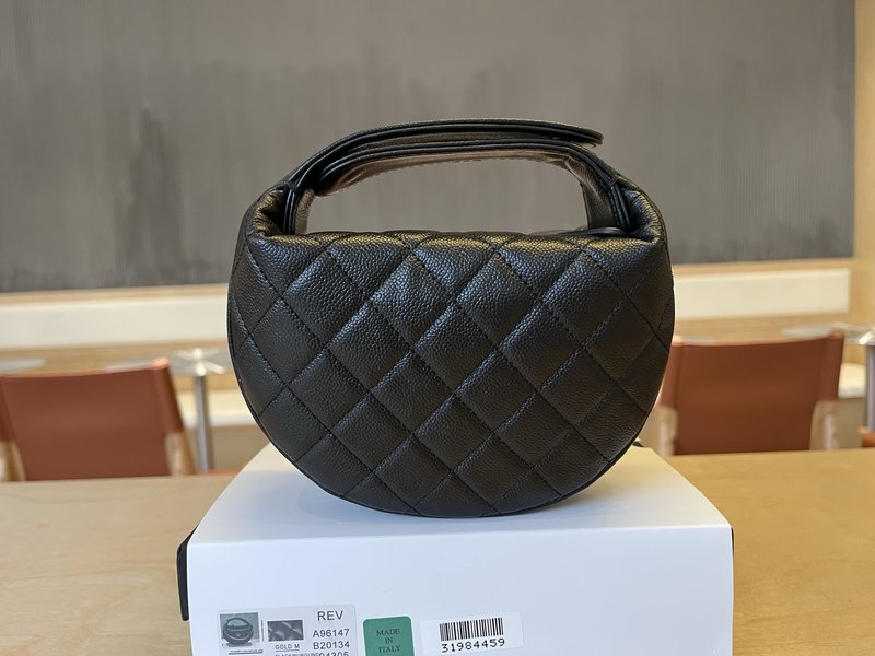 샤넬 진주 체인 훌라후프 백 001-222675