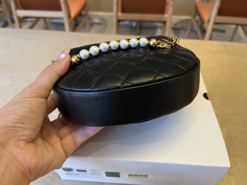 샤넬 진주 체인 훌라후프 백 001-222675