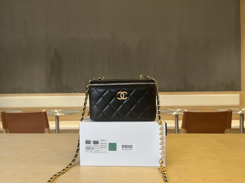 샤넬 진주 체인 립스틱 케이스 001-222694