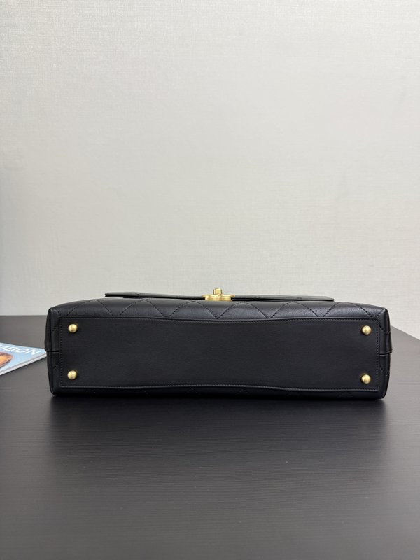 샤넬 봄여름 퀼팅 핸들 백 001-222857