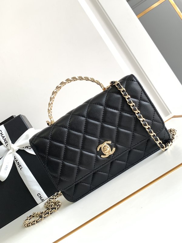 샤넬 24A 라인스톤 WOC 체인백 001-222889
