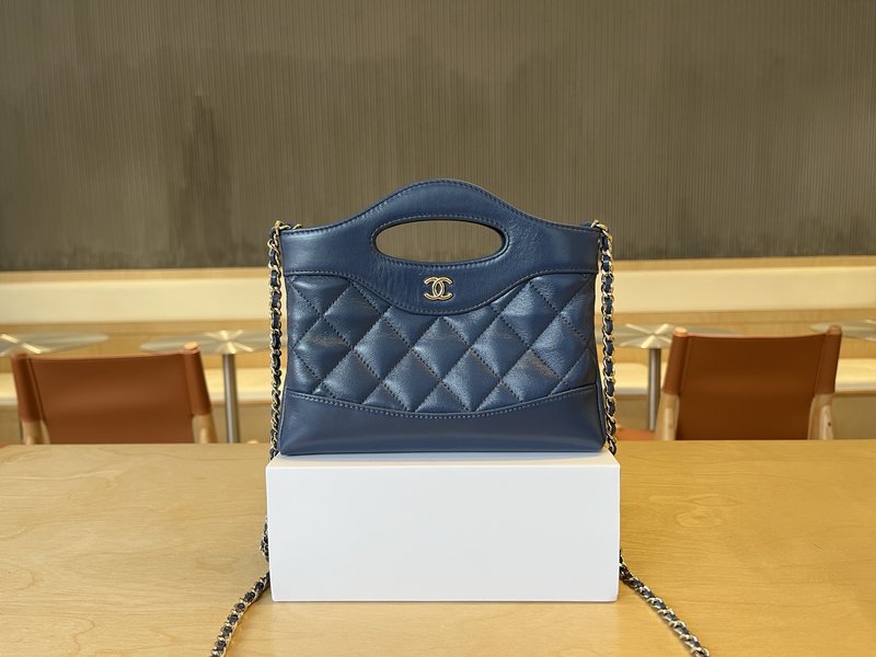 샤넬 24C 31bag 미니 오일드 왁스 가죽 001-222948