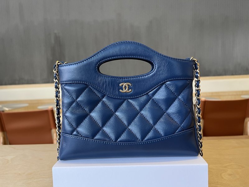 샤넬 24C 31bag 미니 오일드 왁스 가죽 001-222948