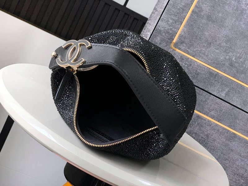 스바로스키 콜라보 블랙 크리스털 핸드백 001-223055