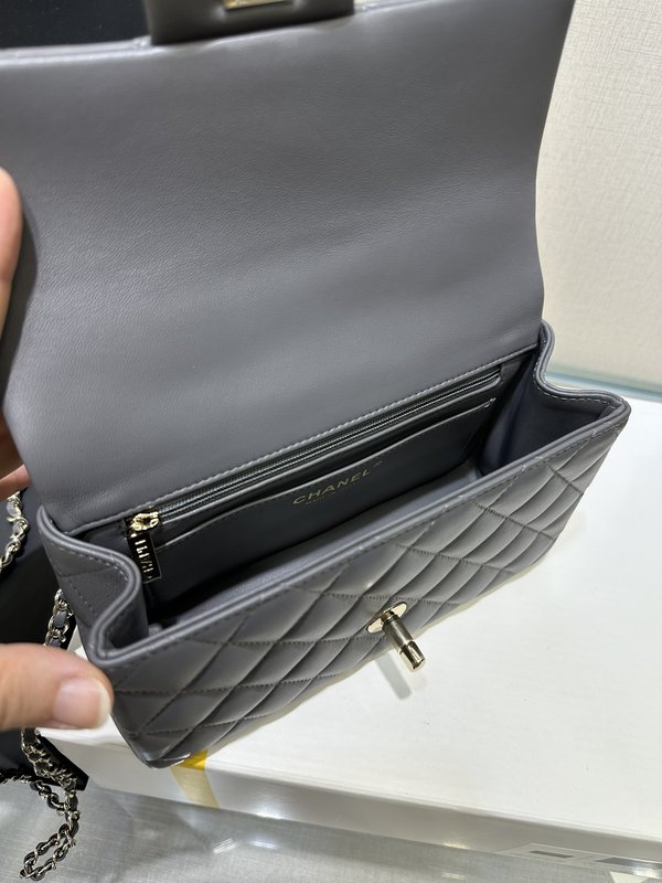 샤넬 클래식 퀼팅 핸드백 001-223169