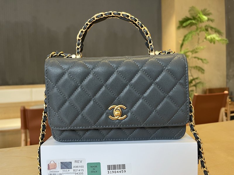 샤넬 더블 C 로고 핸들 WOC 백 001-223270