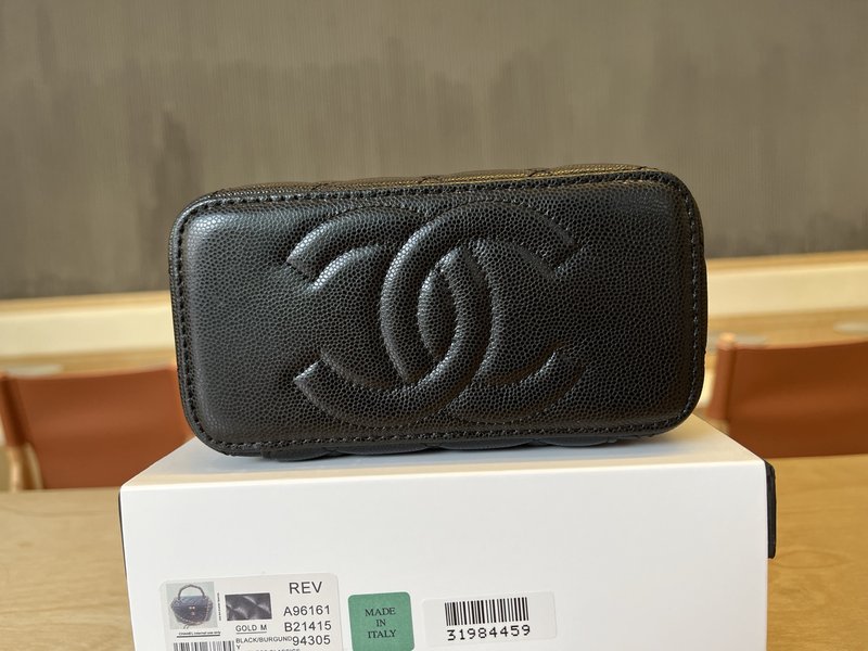 샤넬 더블 C 핸들 메이크업 박스 001-223276