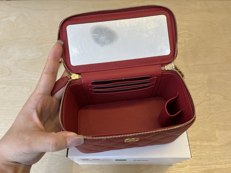 샤넬 더블 C 핸들 메이크업 박스 001-223278