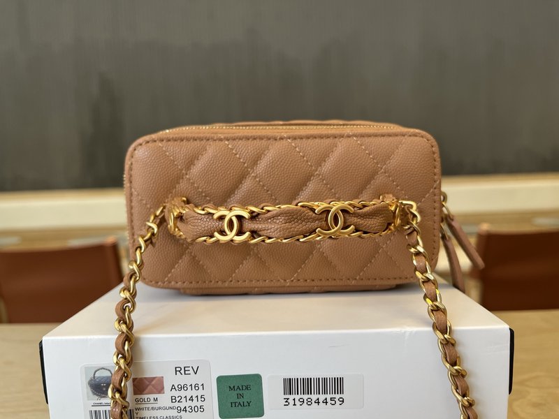샤넬 더블 C 핸들 메이크업 박스 001-223279