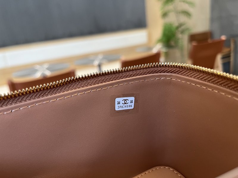 샤넬 더블 C 핸들 메이크업 박스 001-223279