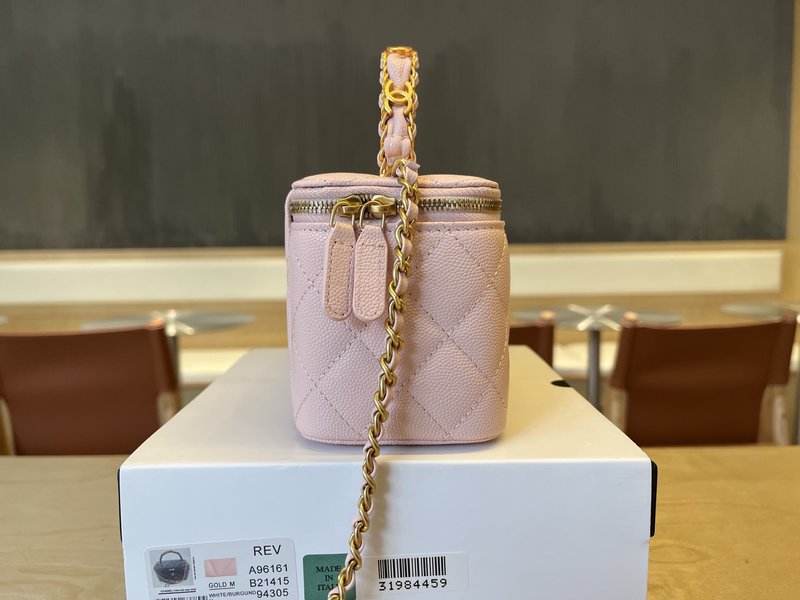 샤넬 더블 C 핸들 메이크업 박스 001-223304