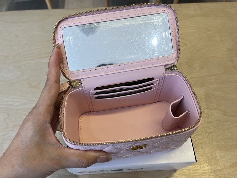 샤넬 더블 C 핸들 메이크업 박스 001-223304