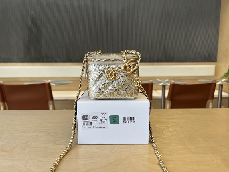 샤넬 더블 C 버클 롱 박스 백 001-223306
