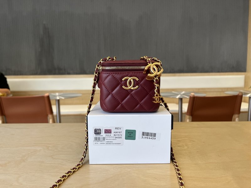 샤넬 더블 C 버클 롱 박스 백 001-223311