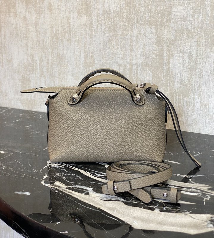 Fendi 업그레이드 버전 닙닙백 보스턴 핸드백 크로스 001-223357