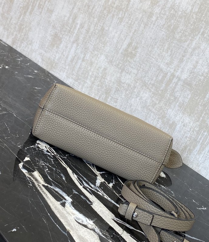 Fendi 업그레이드 버전 닙닙백 보스턴 핸드백 크로스 001-223357