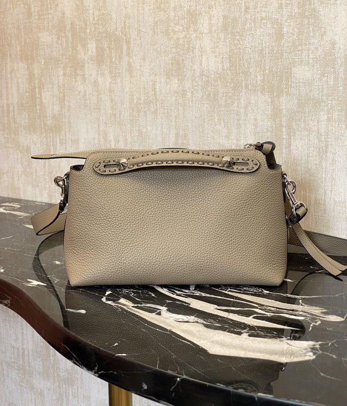Fendi 업그레이드 버전 닙닙 보스턴백 001-223359