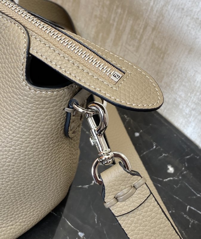 Fendi 업그레이드 버전 닙닙 보스턴백 001-223359