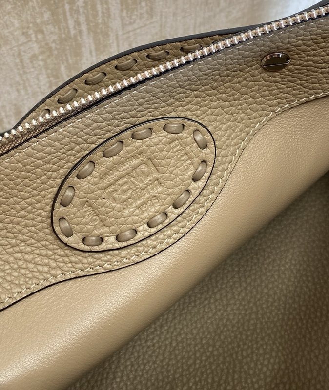 Fendi 업그레이드 버전 닙닙 보스턴백 001-223359