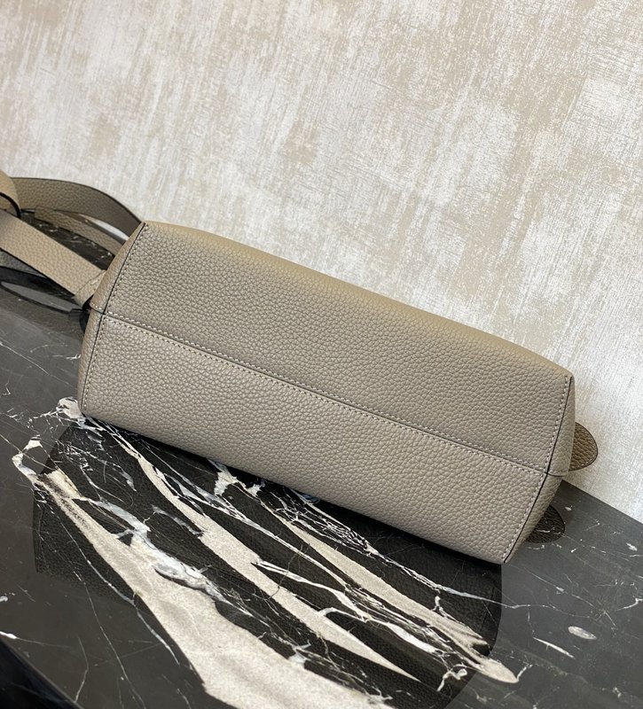 Fendi 업그레이드 버전 닙닙 보스턴백 001-223359