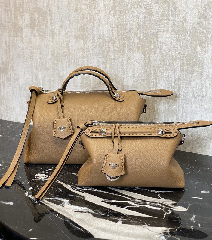 Fendi 업그레이드 버전 닙닙백 보스턴 핸드백 001-223383