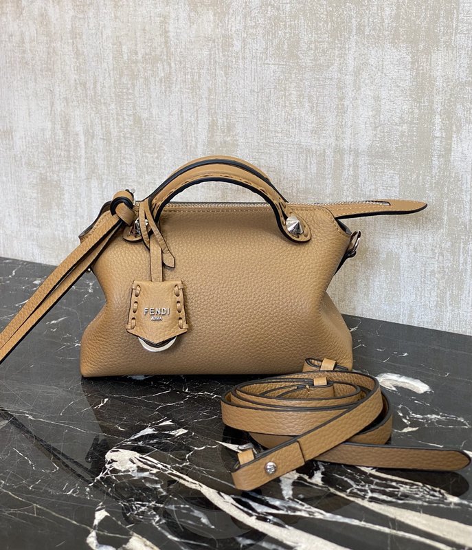 Fendi 업그레이드 버전 닙닙백 보스턴 핸드백 001-223383