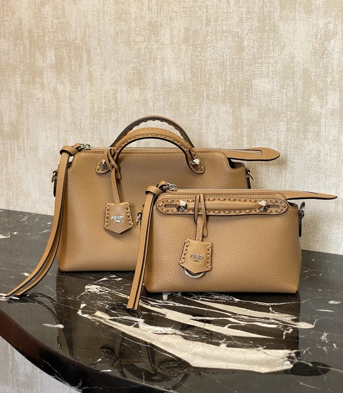 Fendi 업그레이드 버전 닙닙백 보스턴 핸드백 001-223383