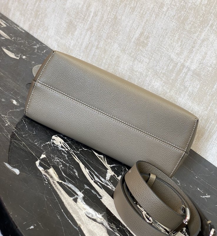 Fendi 업그레이드 그레이그린 보스턴 닙닙백 001-223396