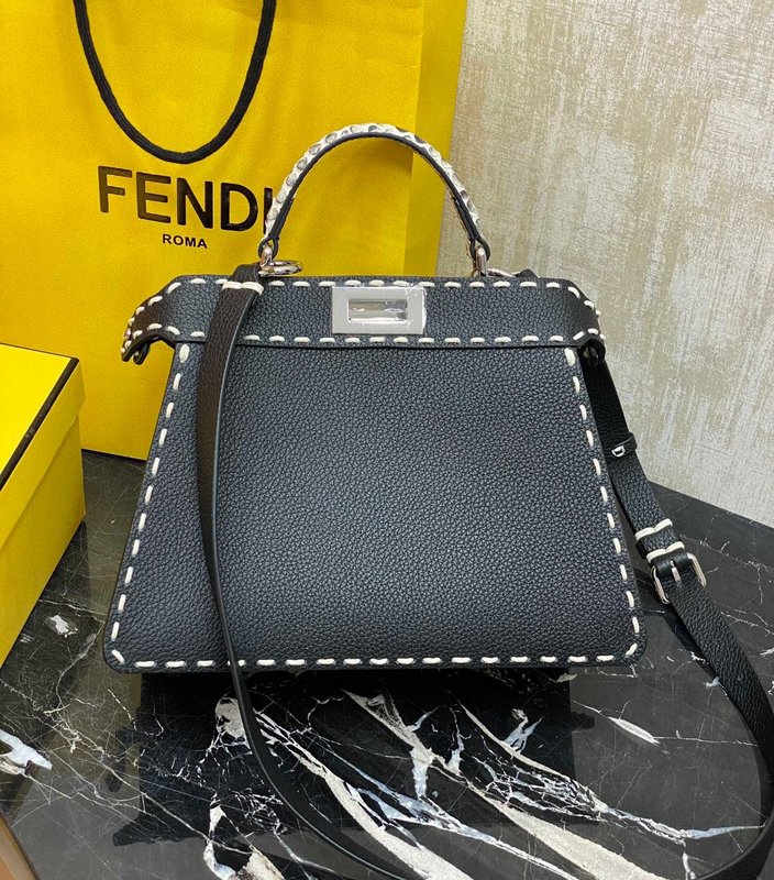 피카부 아이씨유 미디엄 핸드백 001-223449