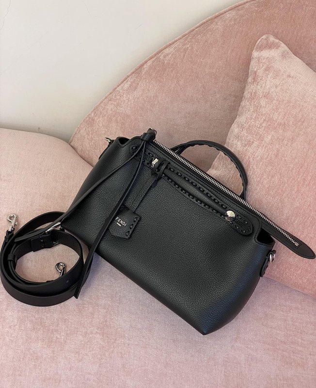 Fendi 업그레이드 버전 니니 보스턴백 001-223466