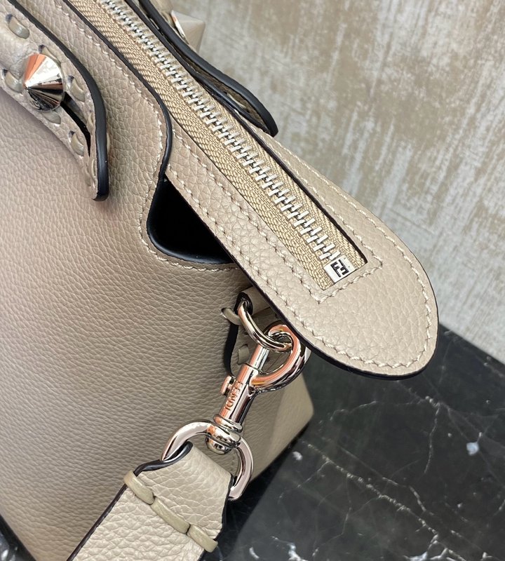 Fendi 업그레이드 버전 닙닙 보스턴 핸드백 크로스백 001-223470