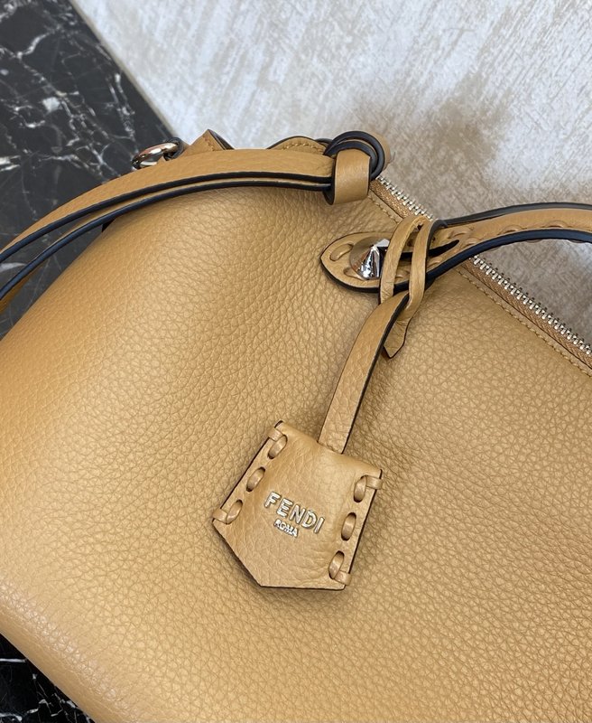 Fendi 업그레이드 닙닙 보스턴백 001-223471