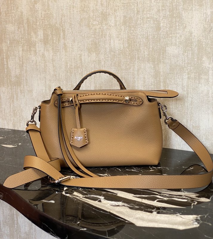 Fendi 업그레이드 닙닙 보스턴백 001-223471