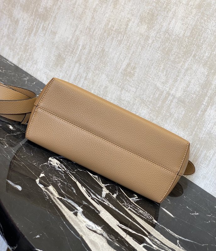 Fendi 업그레이드 닙닙 보스턴백 001-223471