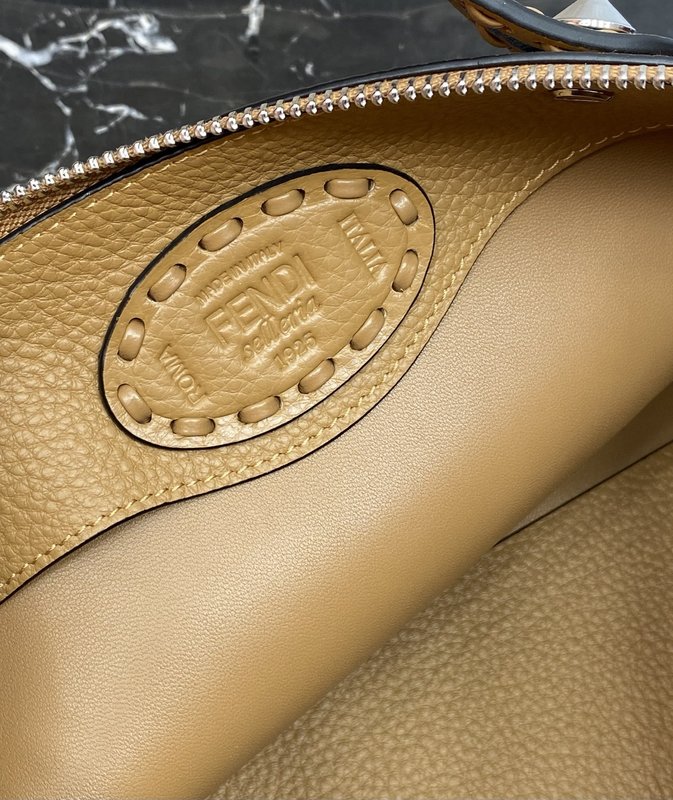 Fendi 업그레이드 닙닙 보스턴백 001-223471