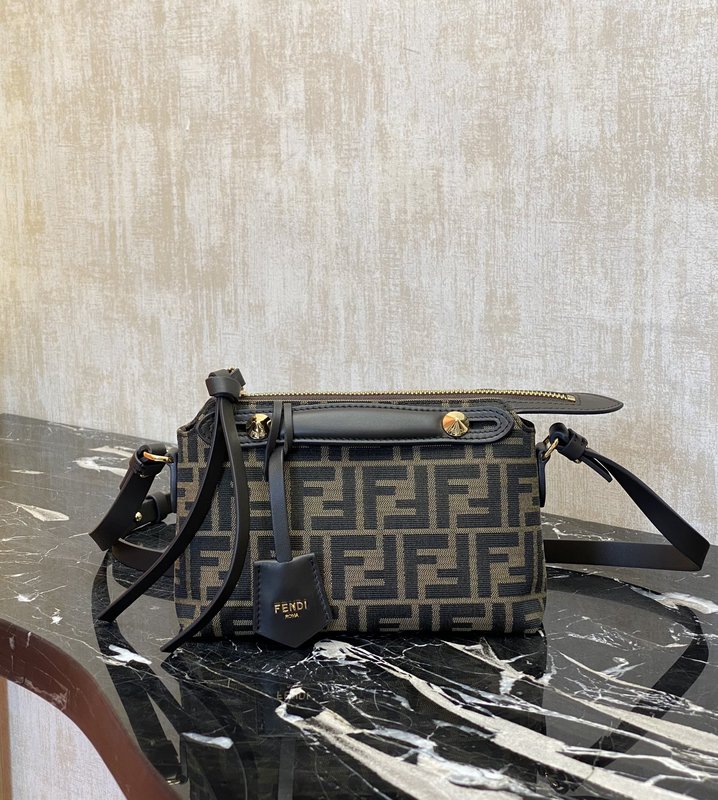 Fendi 업그레이드 닙닙 보스턴백 001-223472