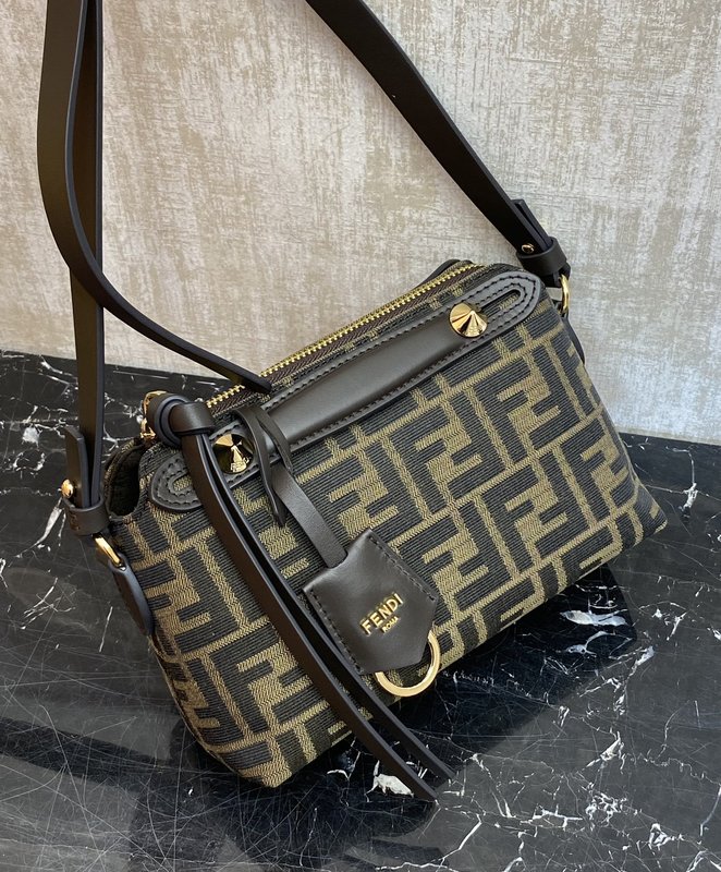 Fendi 업그레이드 닙닙 보스턴백 001-223472