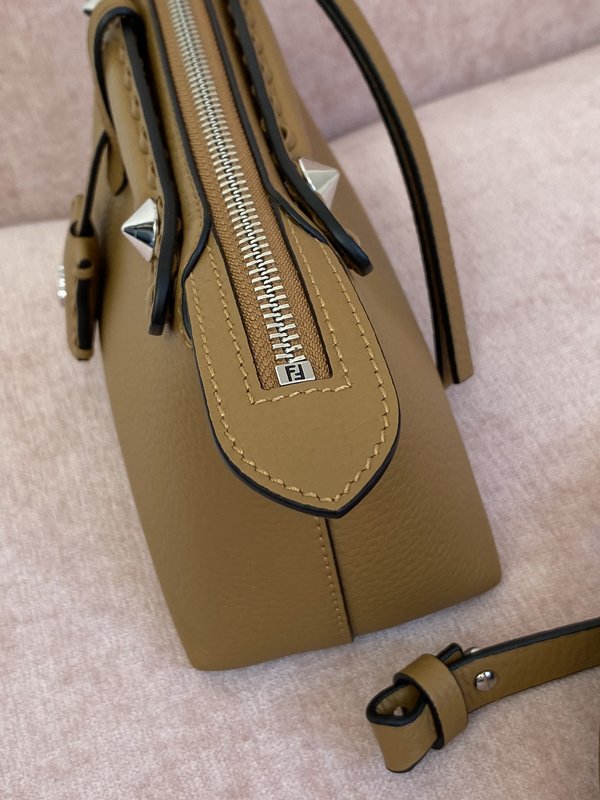 Fendi 업그레이드 버전 닙닙 보스턴백 001-223473