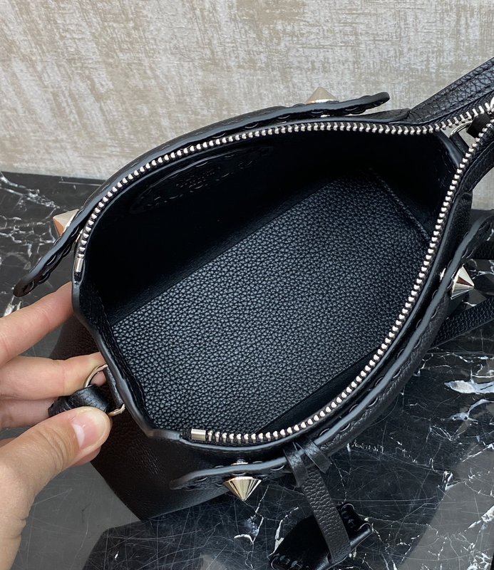 Fendi 업그레이드 닙닙 보스턴백 001-223475