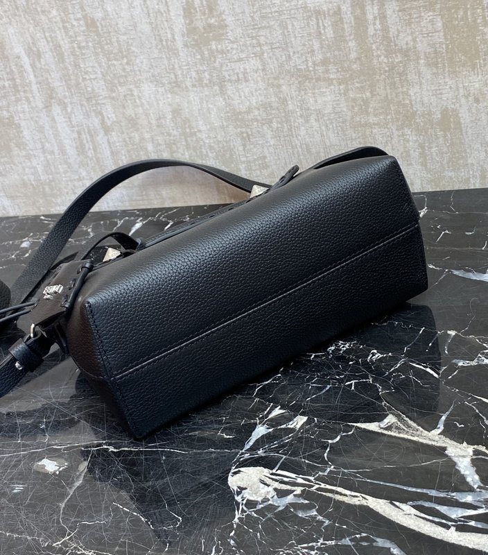 Fendi 업그레이드 닙닙 보스턴백 001-223475