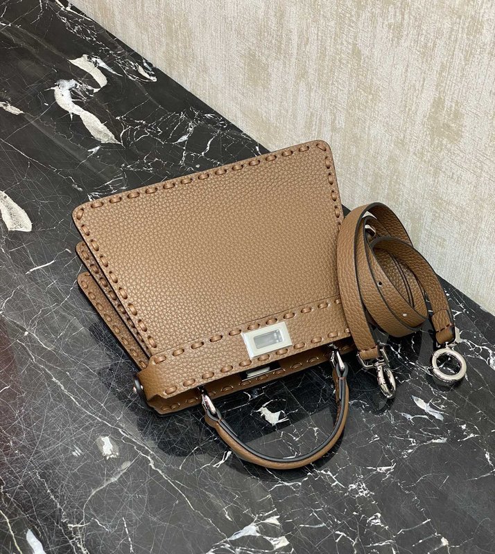 펜디 피카부 페티트 미니 핸드백 001-223480