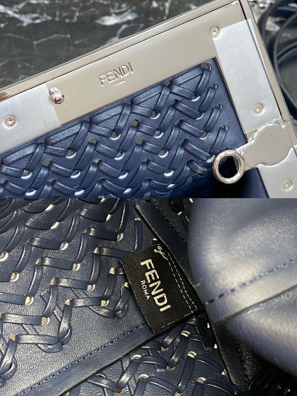 Fendi 니트 클라우드백 스몰 001-223496